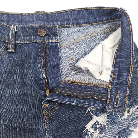 Levi's 505 Distressed Shorts Size 30 - Picture 3 of 8